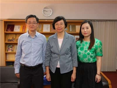 2015.07.06 Shanghai Library Deputy Director-general and one colleague, visit the NCL