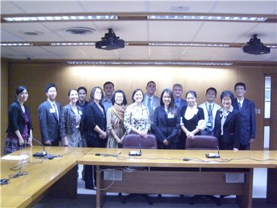 2011.10.26 A visiting delegation of young scholars from America visited the Center for Chinese Studies. 