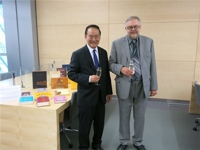 Taiwan Resource Center for Chinese Studies (TRCCS) is formally established in the new building of Na