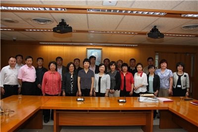 2013.04.25北京市檔案學會赴台交流團一行22人來館參訪。