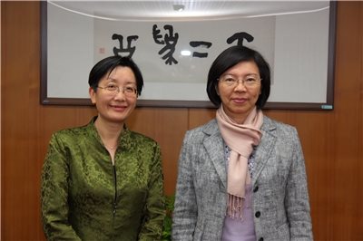 2011.03.24  Assistant director of Cornell University Library Li Xin visited NCL.