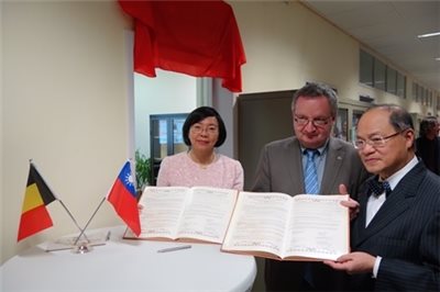 NCL and Ghent University cooperate to set up the first Taiwan Resource Centre for Chinese Studies (TRCCS) in Belgium
