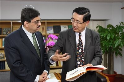 2010.05.12 印度外交部東亞司司長Mr.Gautam Bambawale來訪。