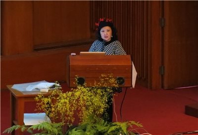 文物修復專家華海燕女士蒞臨國家圖書館，主講「三十年德國古書修復抄補法」，並展覽裝幀大師Luise Karl教授等人創作