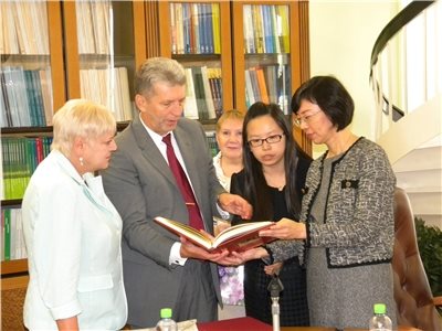 NCL Team Visits Russian State Library