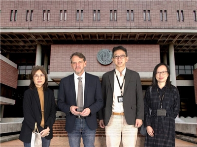 2024.12.4捷克摩拉維亞圖書館Tomáš Kubíček館長來訪