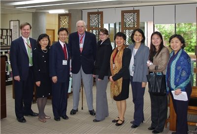 2010.12.16  A five-person group from the Fulbright Program visited NCL
