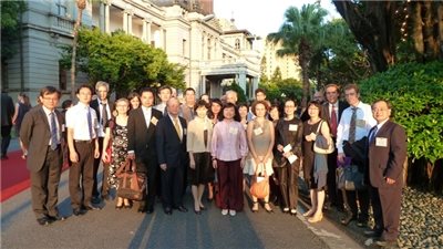 外籍訪問學人受邀參加102年度國慶酒會