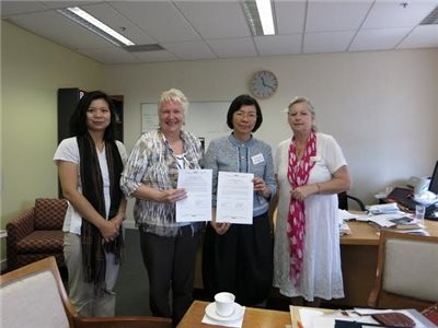 Zero Distance Cultural Cooperation: NCL and Australian National University Sign Chinese Rare Book Catalog Cooperative Memorandum