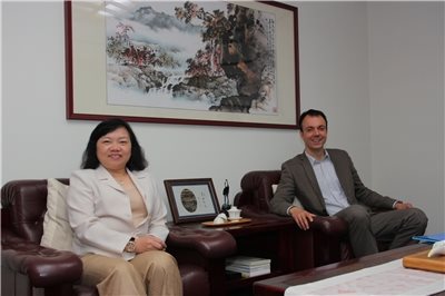 2014.05.22 Deputy Head of the Oriental and Asia Department at Germany's Bavarian State Library visited the NCL
