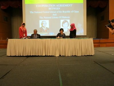 Director-general Tseng Attends 2014 International Digital Library Conference and Signs Cooperative Agreement with National Library of Malaysia