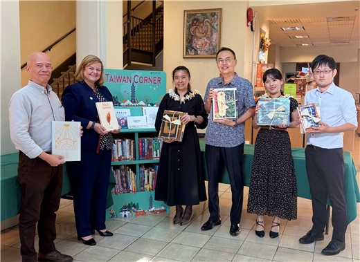國家圖書館捐贈夏威夷州立圖書館 Taiwan Corner 促進泛太平洋地區文化交流