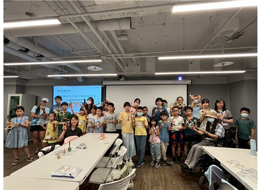 OPEN 秋季講堂登場—「秋季夢遊：一躍而入兔子洞，追尋跨時空的數學奇蹟」首場課程帶領大家一探愛麗絲的放大縮小之術