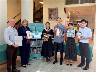 國家圖書館捐贈夏威夷州立圖書館 Taiwan Corner 促進泛太平洋地區文化交流