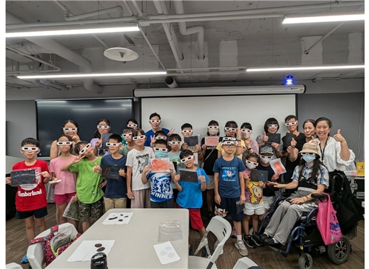 OPEN 夏季講堂啟航—「夏夜星辰: 飛向夢幻島的科學探險與創客奇旅」首場課程帶領大家探索3D的奇幻視界