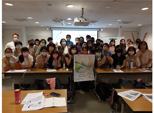 高雄市立圖書館接力登場，國圖111年「英語種子教師及志工培訓研習營」點燃南臺灣推動英語閱讀的熱情