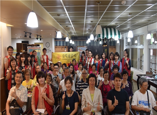 公共服務日國家圖書館熱情服務深入社區-「國圖easy go ~ 資訊服務到您家」