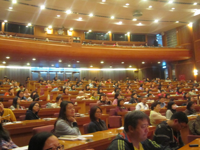 1040214_02_座無虛席，溢滿二樓